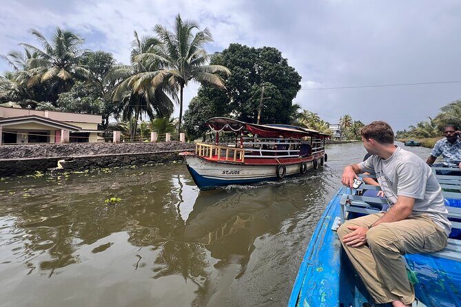 6hrs Alleppey Houseboat Tour-Serene Canals, Local Life & Food. - Pace and Comfort: What the Private Format Changes