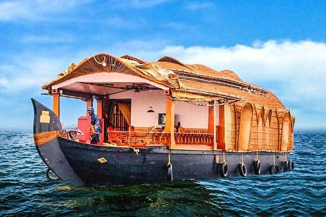 7-Day Kerala Luxury Tour from Cochin with Private Driver - What to watch for: entrance fees, meal coverage, and weather