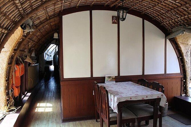 Backwaters Houseboat Cruise in Aleppey with Lunch from Cochin - Private Tour - Your crew and guide: Calm explanations without turning it into a lecture