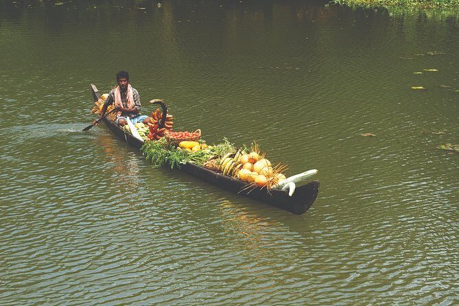 Best of Kerala Tour Package 7 nights / 8 days by Sanguine Holidays - Waterfalls on the way to Munnar: Cheeyappara and Valara as quick nature breaks
