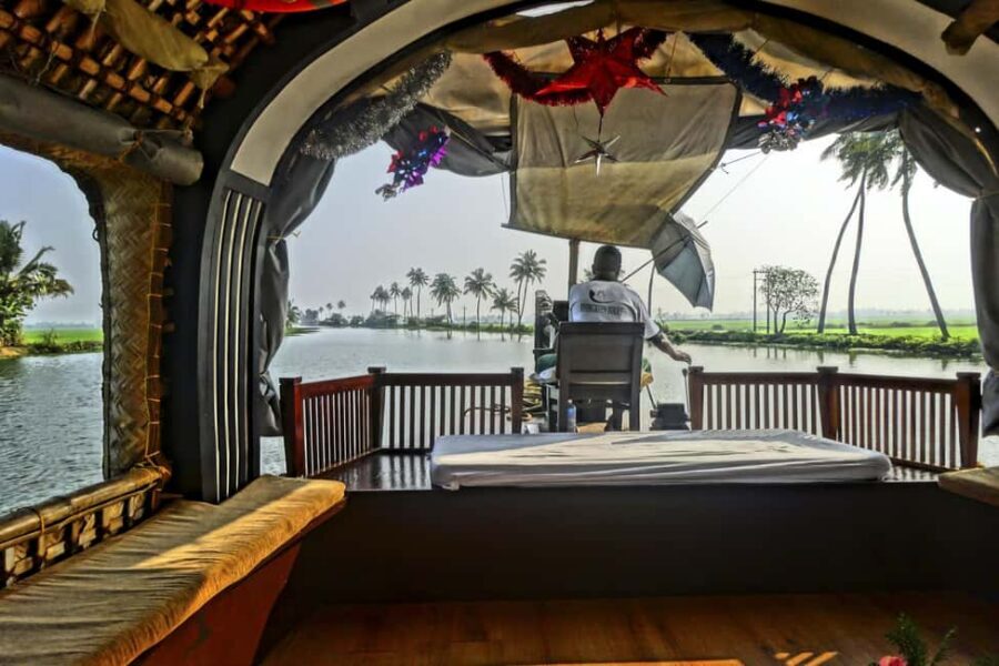 Cochin: 5-Day Private Tour of Munnar, Alleppey & Backwaters - Day 4: Alleppey houseboat cruise through the backwaters