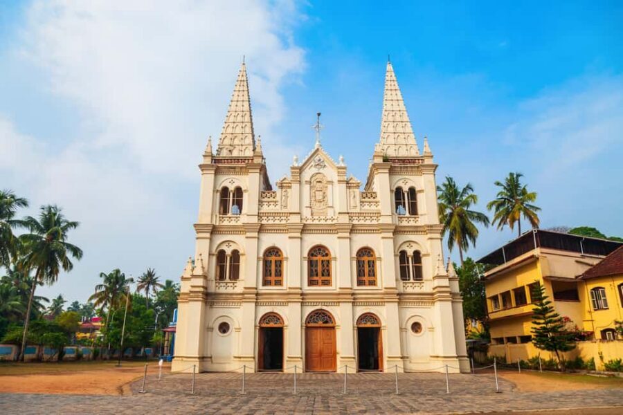 Cochin: 5-Day Private Tour of Munnar, Alleppey & Backwaters - Price and logistics: what $331 really buys (and what to budget)