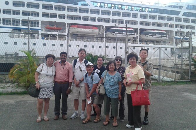 Cochin Private guided Tuk Tuk tours with pick up from cruise ships - Cochin Spice Market and the Women’s Co-op Stop for Real Buying