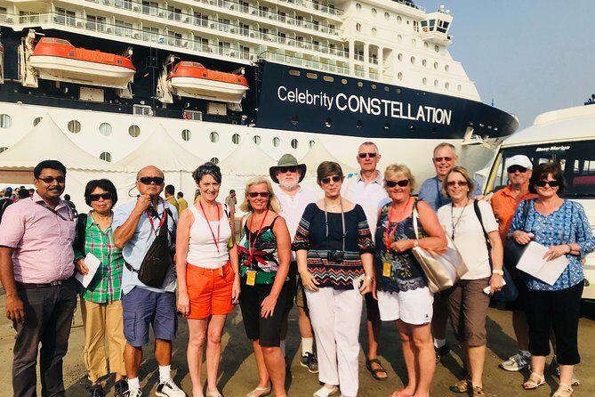 Cochin shore excursions - Kerala backwaters on a traditional houseboat: the calm half of your day