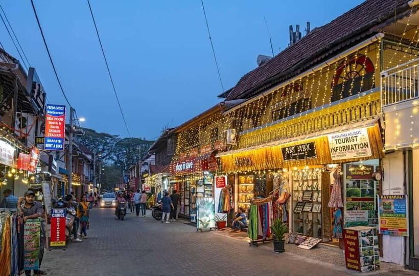 Explore Kochi in Nightlights: Guided Tour by Foot - Colonial lanes and heritage streets: the easy way to get oriented