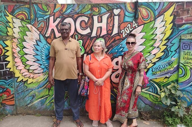 Fort Kochi Tuk-Tuk Sightseeing Tour with Local Guide - Paradesi Synagogue, Jew Town Lanes, and Jain Temple at Noon