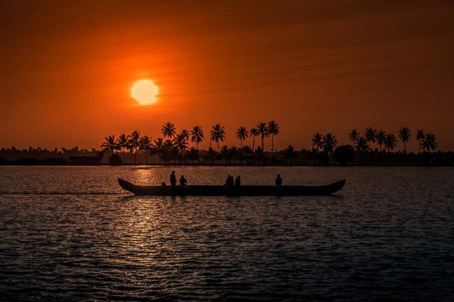 From Cochin: Fort Kochi Same Day Tour with Dutch Palace - St. Francis Church and Santa Cruz Basilica: two major Christian landmarks