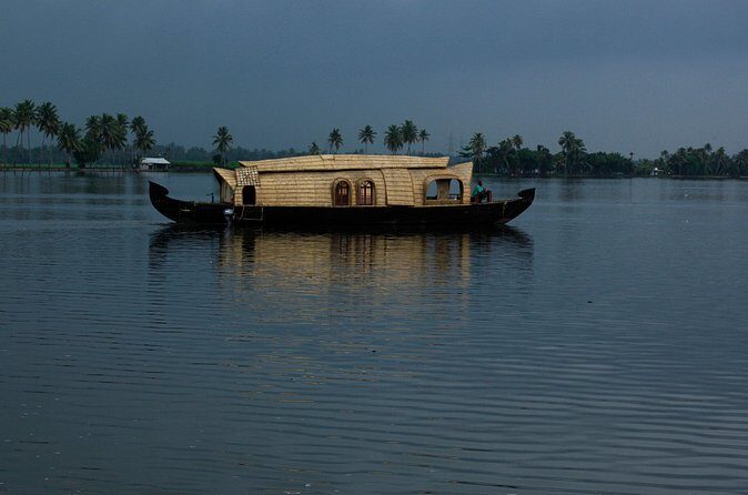 Glimpses of Kerala in 6 days Private Tour with Sanguine Holidays - Price and value: what $393.25 covers, and what it won’t