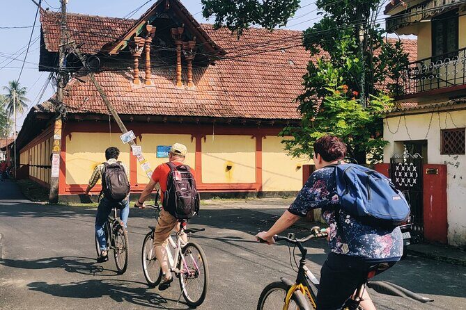 Good Morning Kochi Bicycle Tour - Tea at a Local Stop, Then Toward Vegetarian Streets and Temple Views