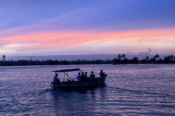 Kalappura Houseboats Combination Backwater Tour - Meenapalli Paddy Field: the free 1-hour break you should use