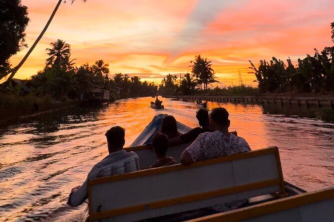 Kalappura Houseboats Combination Backwater Tour - Houseboat cruise over Vembanad and Punnamada: speed, distance, and meals included