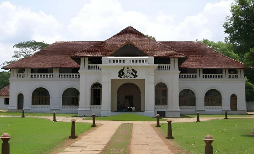 Kochi: Cruise on the Spice and Silk Routes - Landmark Views From the Arabian Sea (Then the Walk in Mattancherry)
