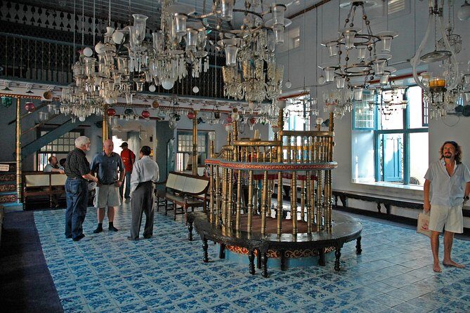 Kochi Private Tour: 3-Hour Fort Kochi and Mattancherry Walking Tour - Church of Saint Francis: small time, big meaning