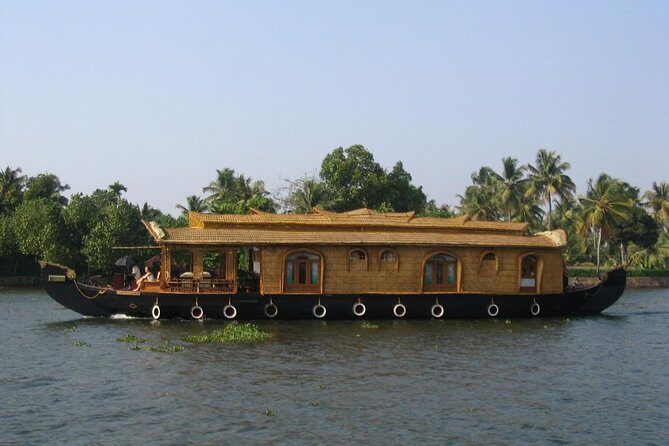 Kochi Private Tour: Kerala Backwater Houseboat Day Cruise in Aleppey - Alappuzha: The Gateway to the Backwaters (and Where the Time Actually Goes)