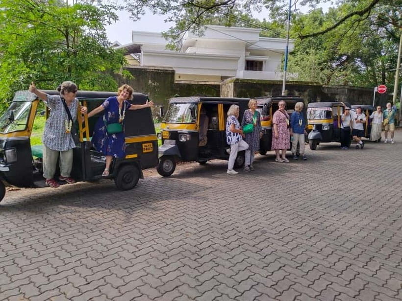 Kochi: Private Tuk-Tuk City Tour with Hotel Pickup - What’s included vs. what you’ll pay for separately