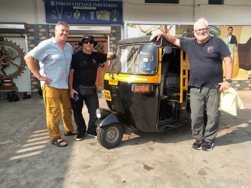 Kochi: Private Tuk-Tuk City Tour with Hotel Pickup - The guides: why clear explanations are part of the value