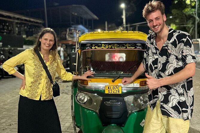 Private Customizable Local Kochi Sightseeing Tour by Tuktuk - Dhoby Khana public laundry: a 1700s rhythm you can still see