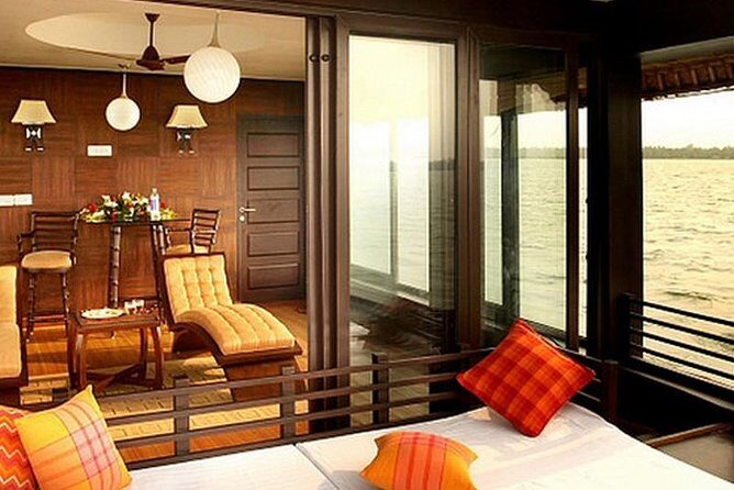 Private Full-Day Kerala Backwaters Houseboat Tour With Lunch & Pickup From Kochi - Key Points at a Glance