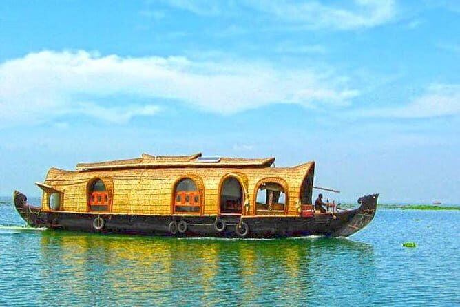 Private Kerala Backwater Houseboat Day Cruise with Lunch from Cochin - Cruising the Kerala backwaters around Alappuzha and the Laccadive Sea