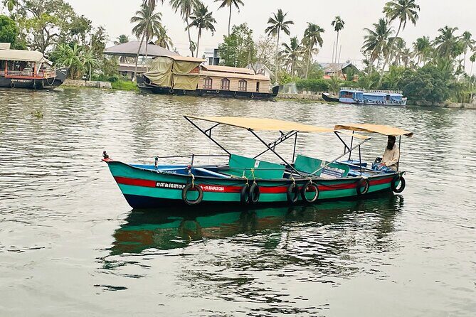 Shikara Boat Tour Alleppey Backwater Fantastic Boat Cruise - Why a Shikara Cruise Works So Well on Alleppey Backwaters