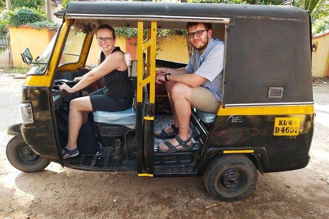 Tuk-Tuk Shopping Tour in Kochi – Spices,Crafts,Silks & Souvenirs - Jew Town shopping lanes: antiques, collectibles, and the synagogue fee